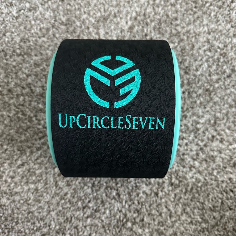UpCircleSeven - 6” Yoga Wheel & Back Roller Black and Teal - Like New